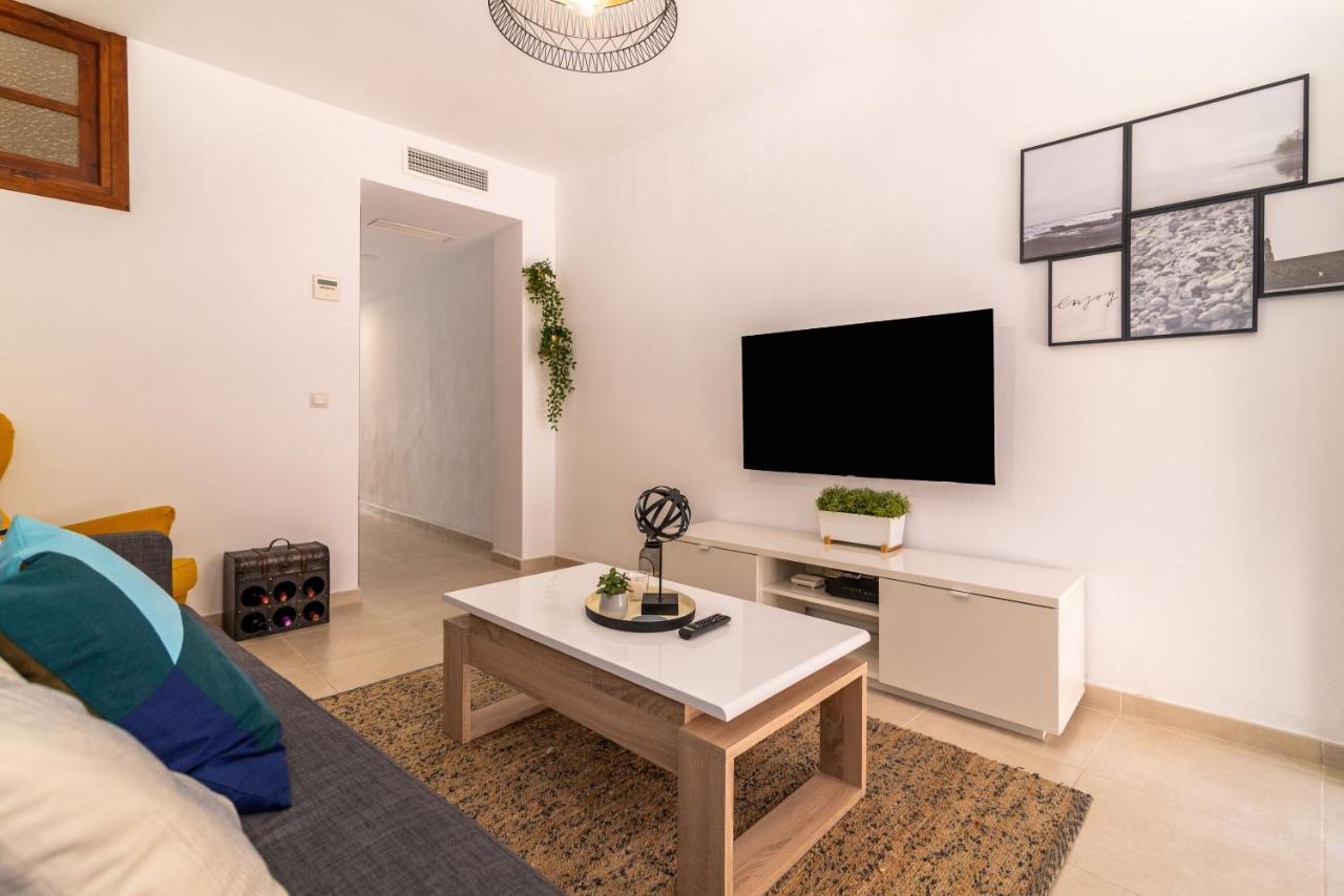 Lovely Cozy 2-Bedroom Residential Home With Patio Benalmadena Luaran gambar